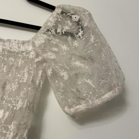 White Lace Crop Top Stretch - Picture 3 of 5